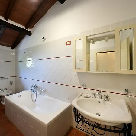 Historic Overlooking Trasimeno Vakantiehuis Paciano