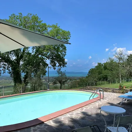 Historic Overlooking Trasimeno Tatil Evi